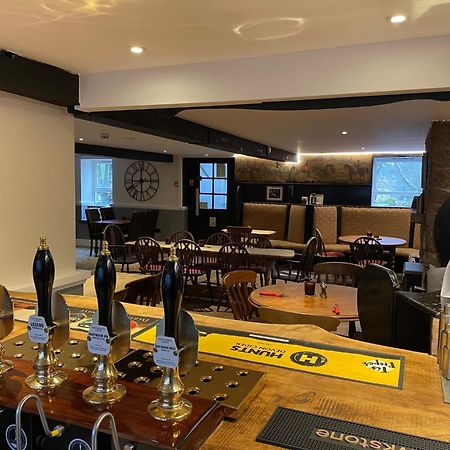 East Dart Inn Yelverton Bagian luar foto
